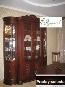 Сейфы в дереве с бронестеклом . Мебель из массива