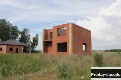 Дом кирпичный на берегу озера Курочкино, Недвижимость, Продам